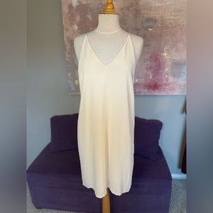 Witchery V-Neck mid‎ length shift dress w/ racer back and simple straps S10